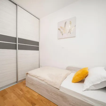 Apartment Sunny Place *